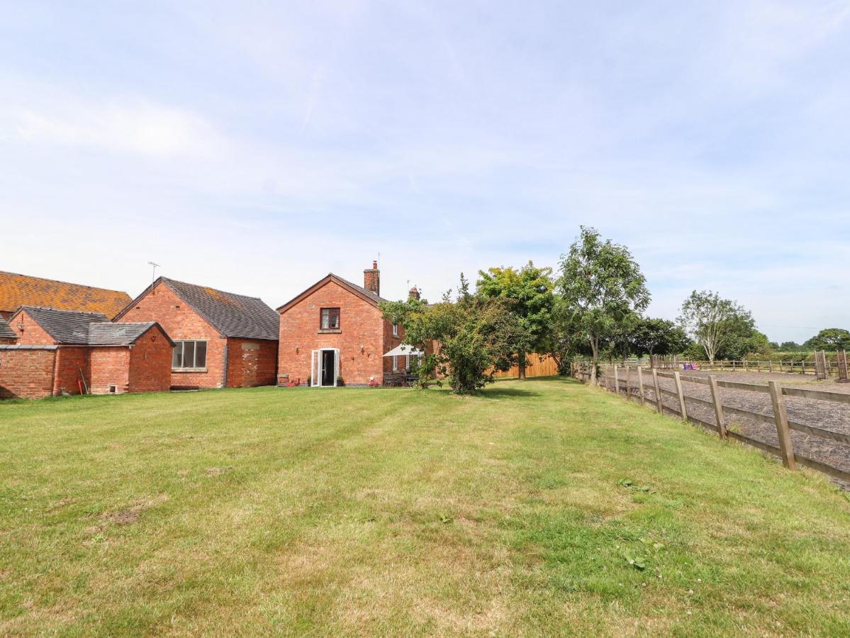 Hill Farm Villa Nantwich Dış mekan fotoğraf